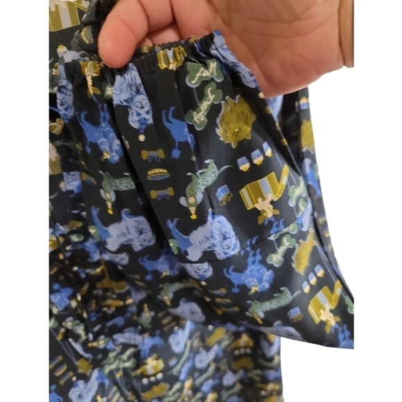 Tyler Boe Halprin Silk Woof Party Top Small Dog Party Graphic Design - Picture 4 of 9